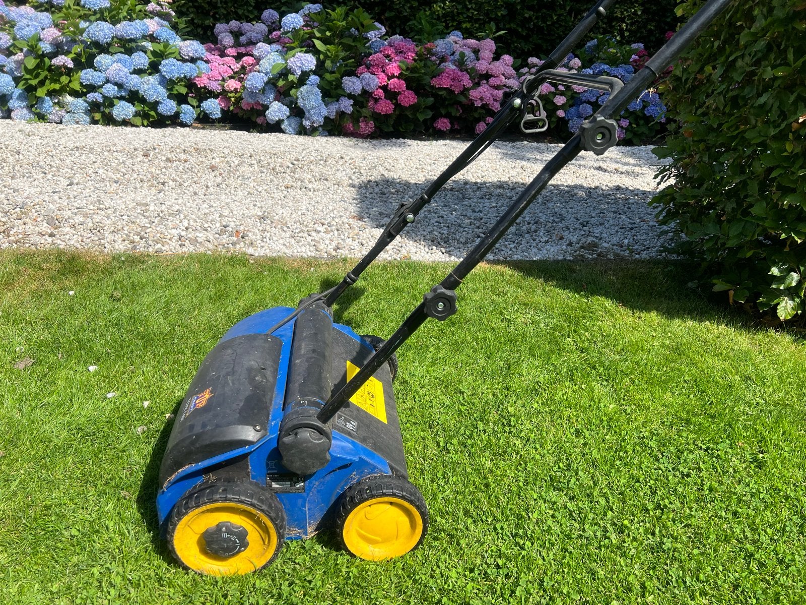Verticuteermachine - Gazononderhoud voor een gezond gazon, Tuin en Terras, Verticuteermachines, Ophalen, Gebruikt, Elektrisch