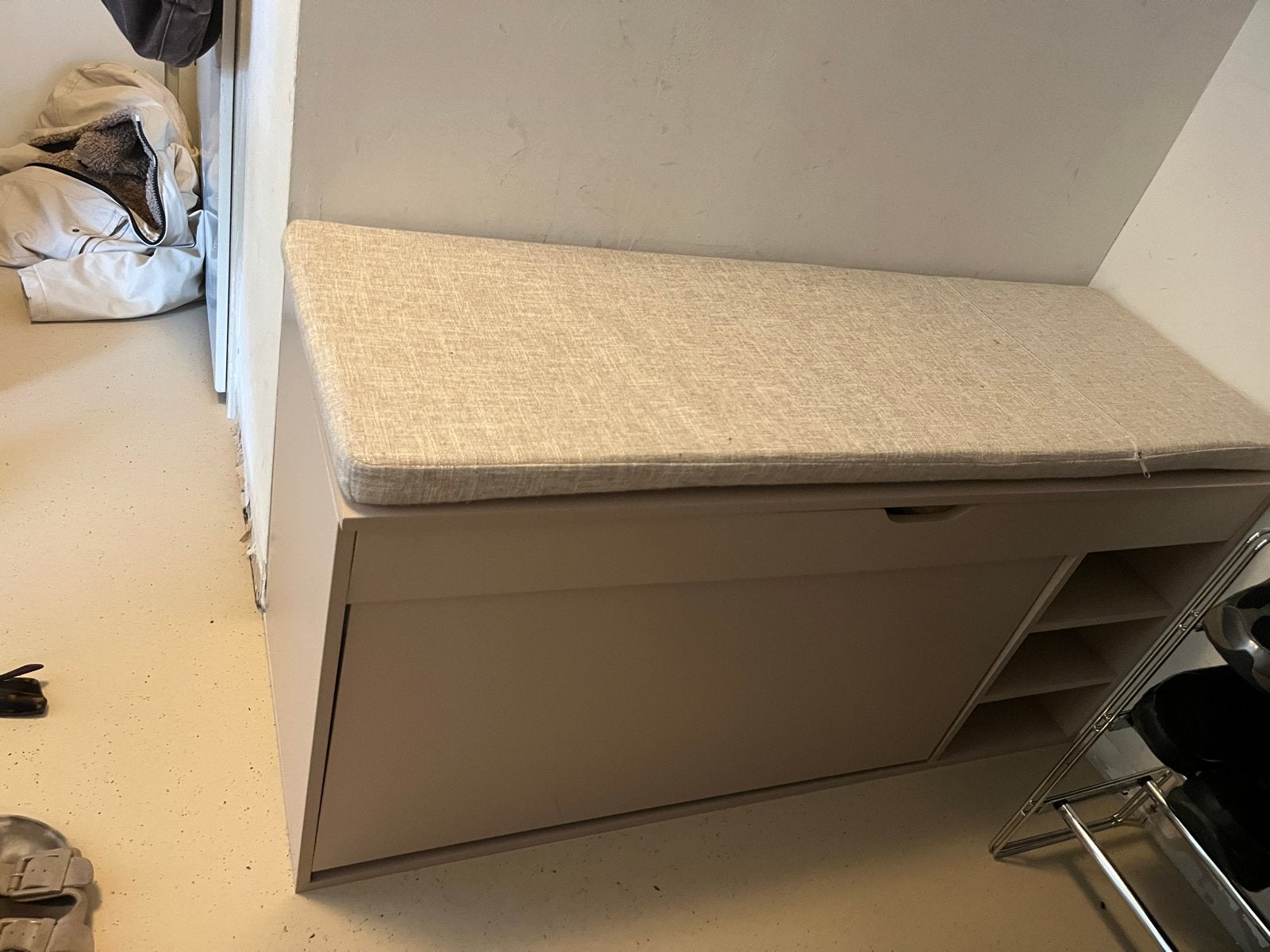 Schoenenbankje met opbergruimte en kussen, Ophalen, Gebruikt