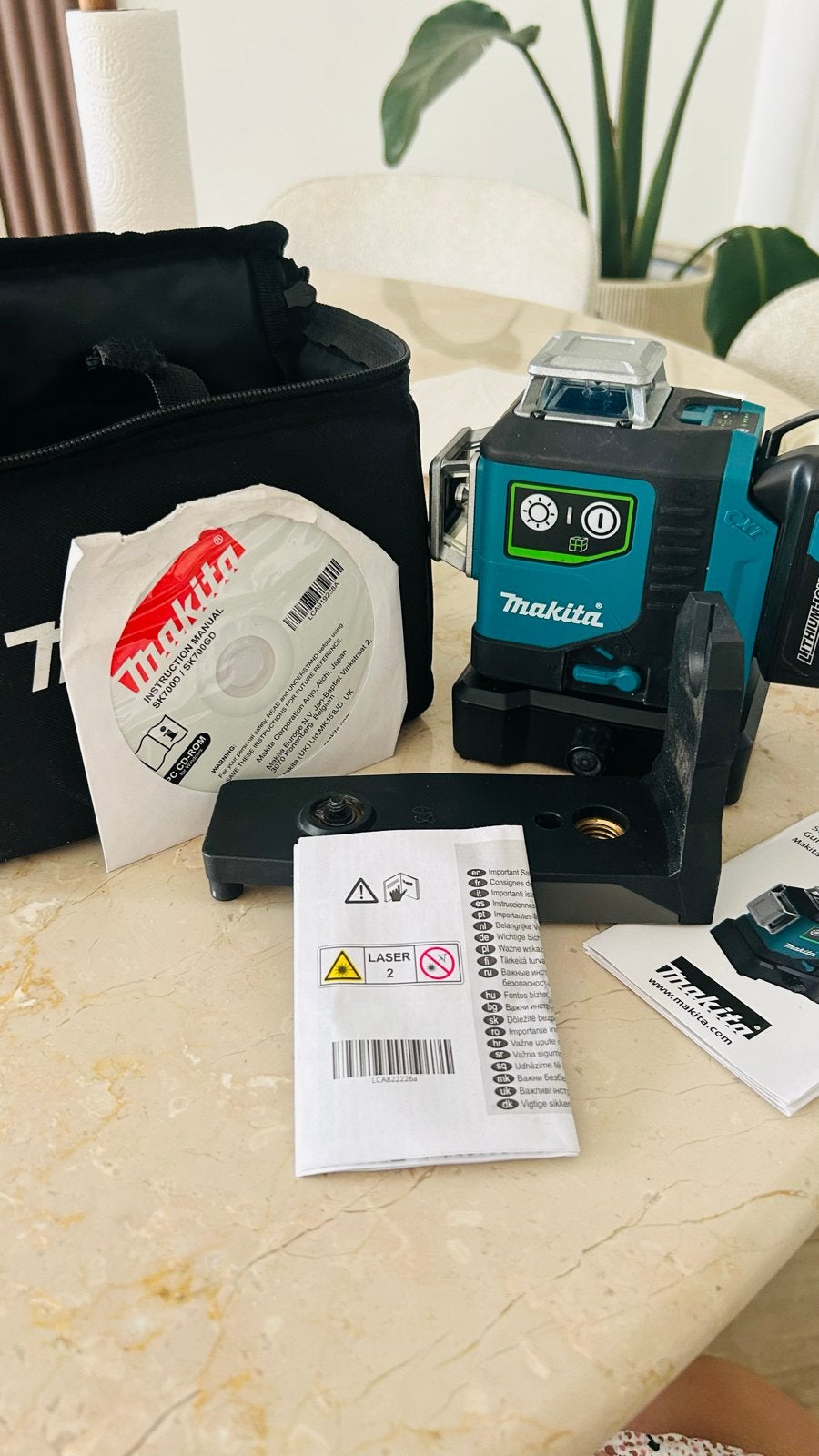 Makita SK700GD Kruislijnlaser met Groene Laser, Doe-het-zelf en Verbouw, Meetapparatuur, Ophalen of Verzenden, Zo goed als nieuw