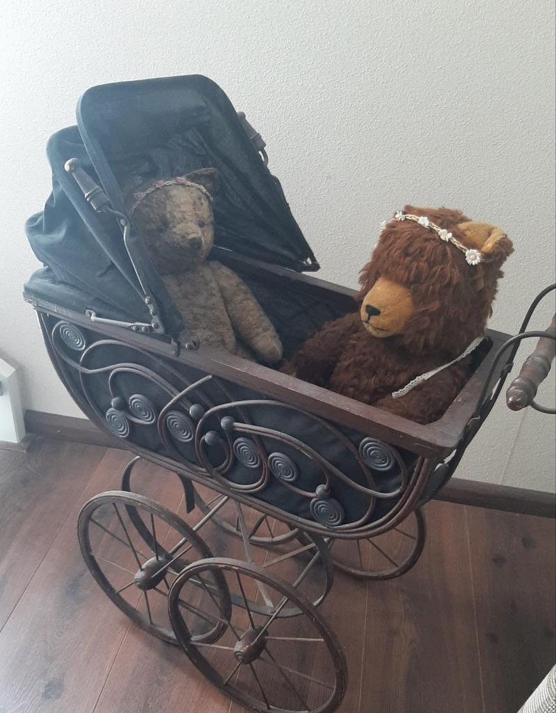 Antiek, retro, vintage poppenwagen, Ophalen of Verzenden