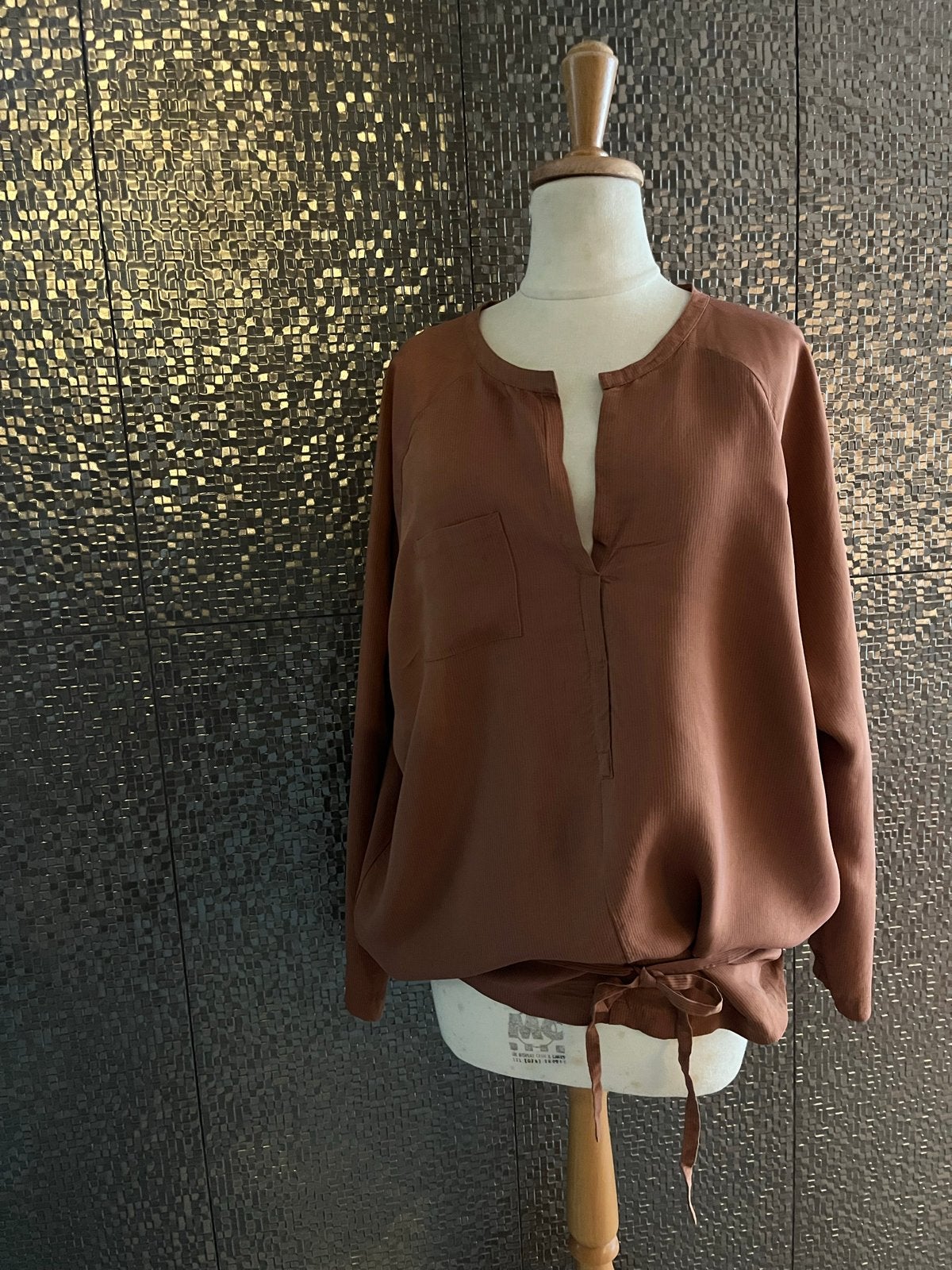 Humanoid Blouse Maat L - Bruin, Verzenden, Zo goed als nieuw, Maat 42/44 (L), Bruin