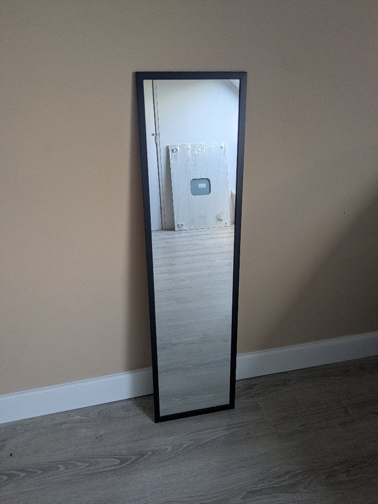 Ikea LILJETRÄD wandspiegel, Ophalen, Minder dan 50 cm, 100 tot 150 cm, Zo goed als nieuw