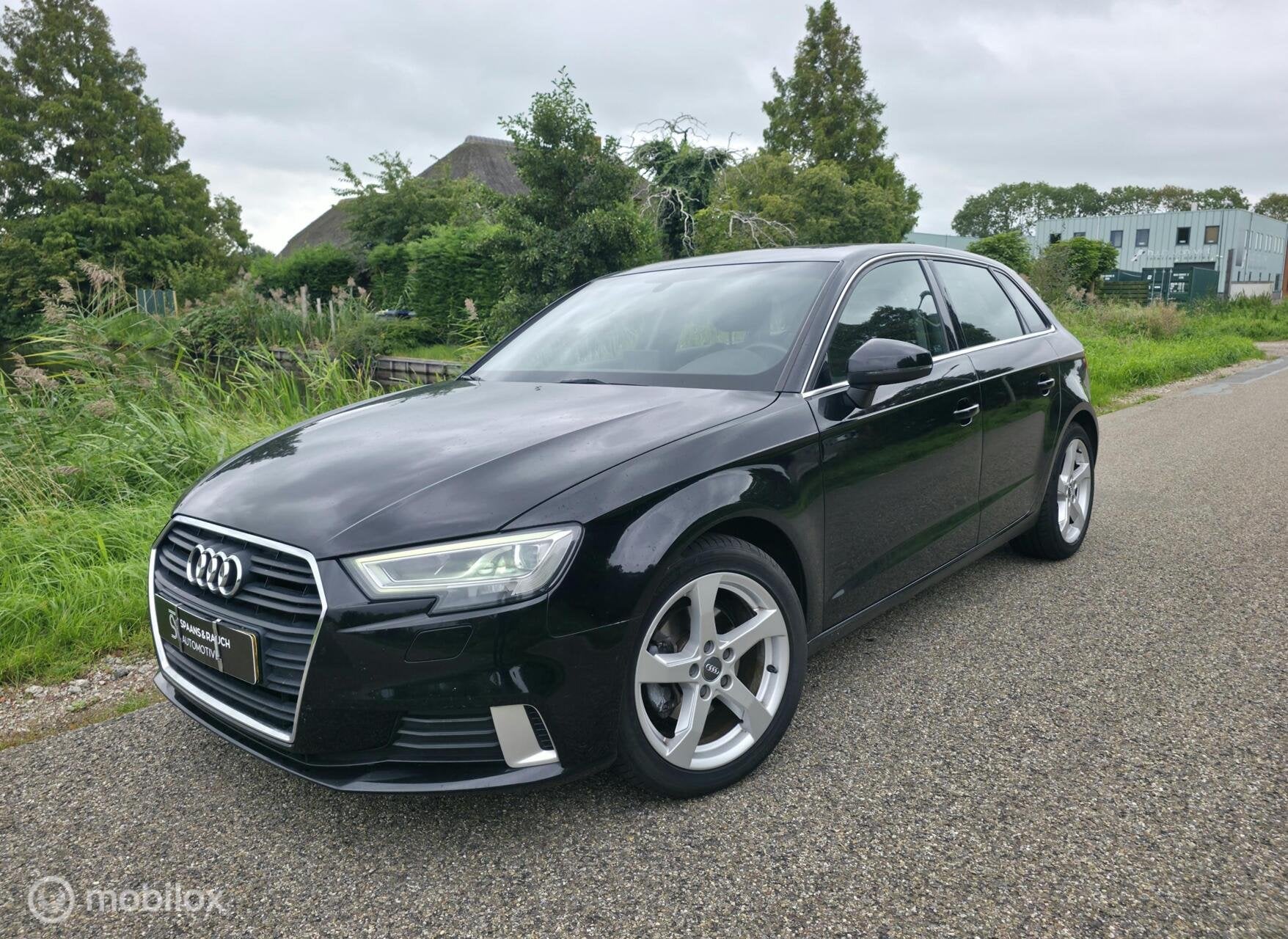 Audi A3 Sportback 1.0 TFSI / Navi / PDC / Drive Select / LED, Voorwielaandrijving, Stof, Gebruikt, Zwart