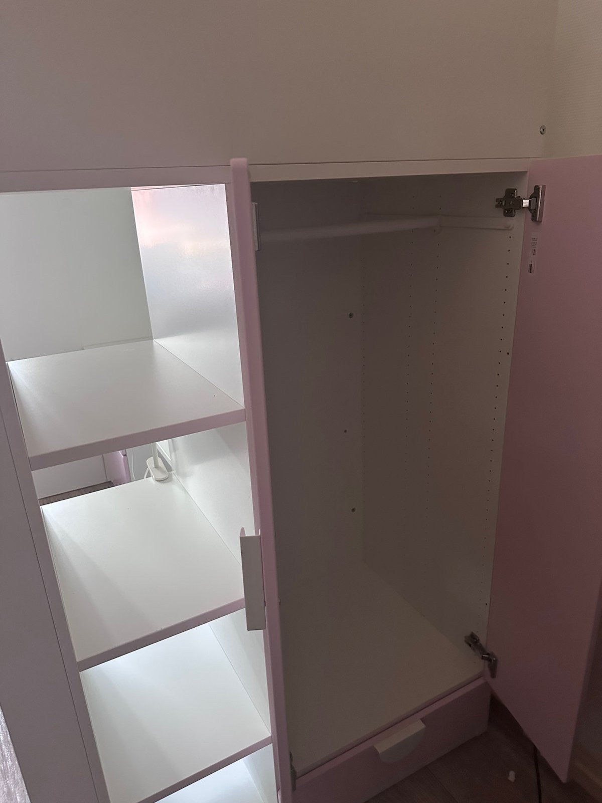 SMÅSTAD Hoogslaper, wit/rose met bureau met 3 lades 90x200cm, Ophalen, Zo goed als nieuw, Hoogslaper
