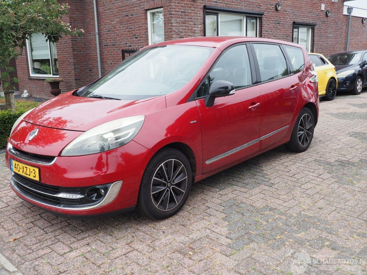 Renault Grand Scénic 1.4 Tce bose (bj 2012), Renault Deutschland AG, Renault, Handgeschakeld, Peter-Huppertz-Straße 5 ,51063, Köln, Deutschland