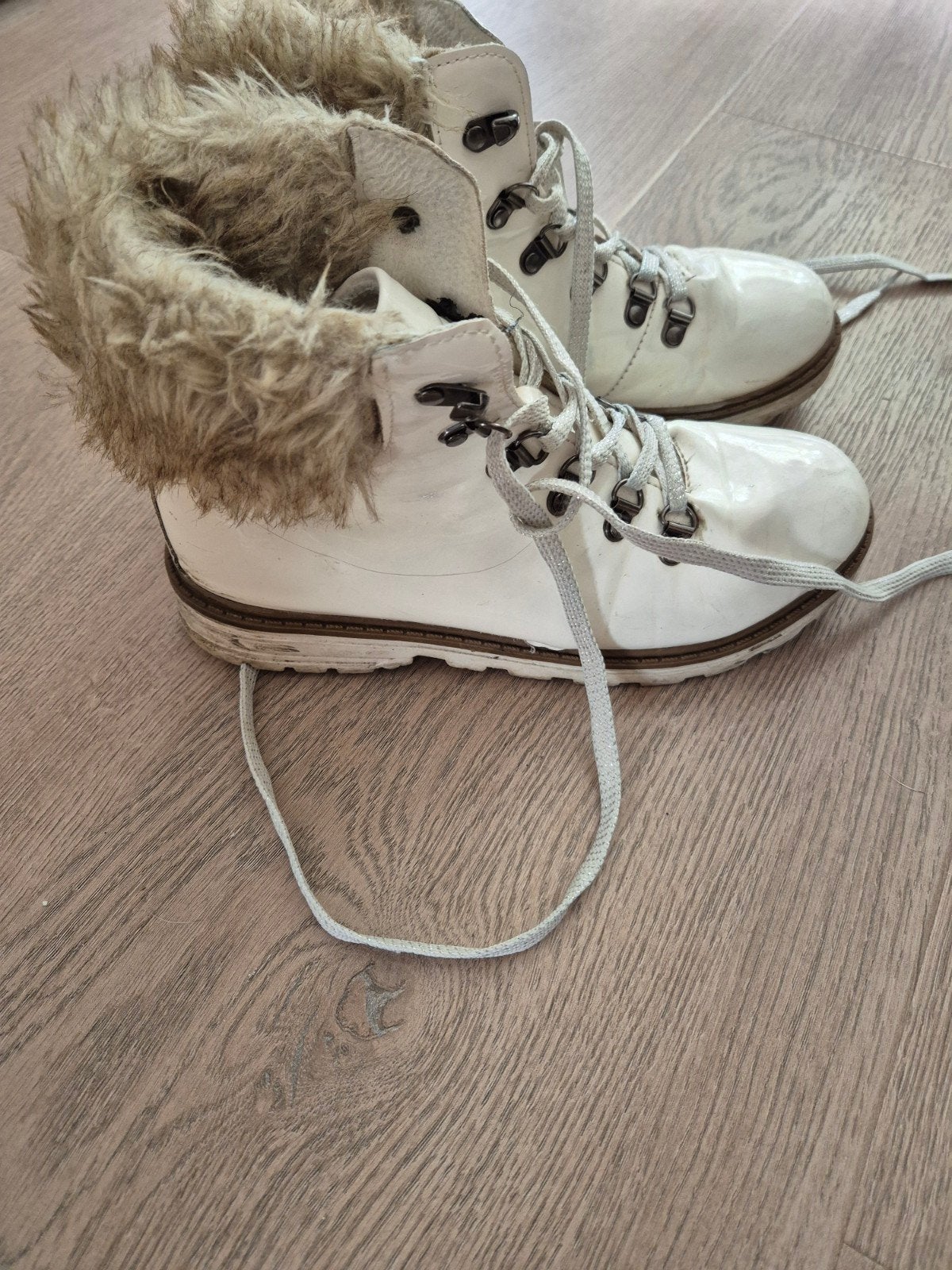 Laarsjes maat 37, Kleding | Dames, Schoenen, Ophalen of Verzenden, Zo goed als nieuw, Lage of Enkellaarzen