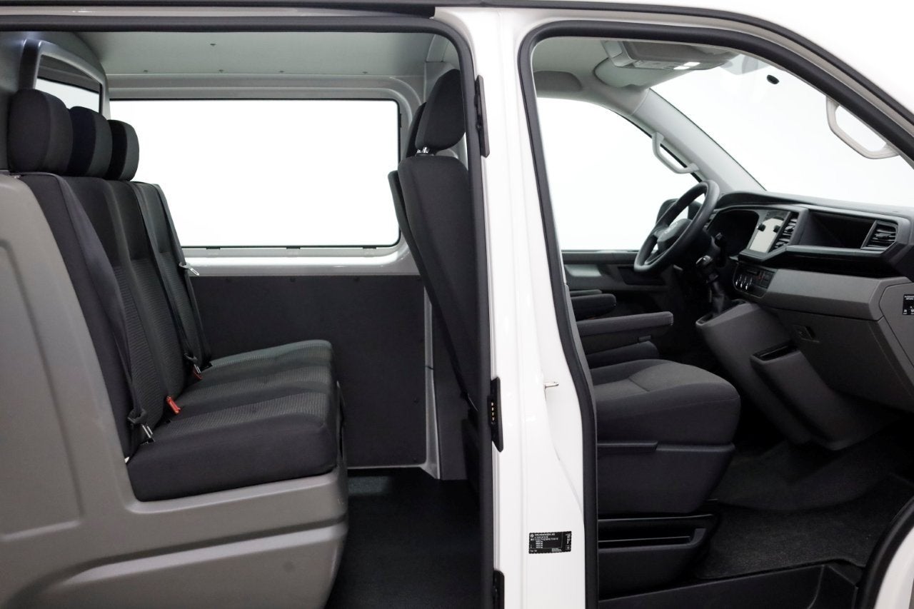 Volkswagen Transporter T6.1 2.0 TDI Lang D.C. Airco/Navi/Sto, Voorwielaandrijving, Dealer onderhouden, Gebruikt, Euro 6