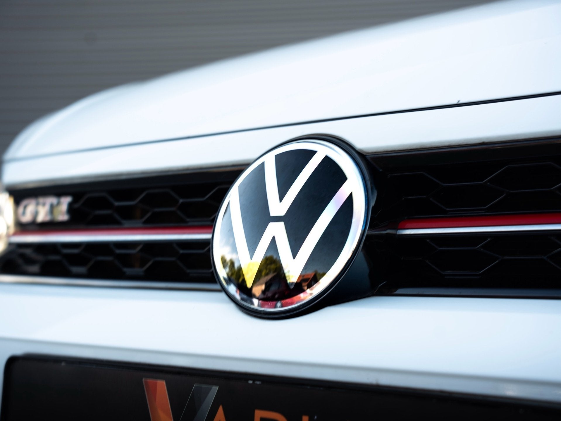 Volkswagen Polo 2.0 TSI GTI Pano Beats Navi Camera VOL!, Auto's, Volkswagen, Dealer onderhouden, Stof, Gebruikt, Zwart