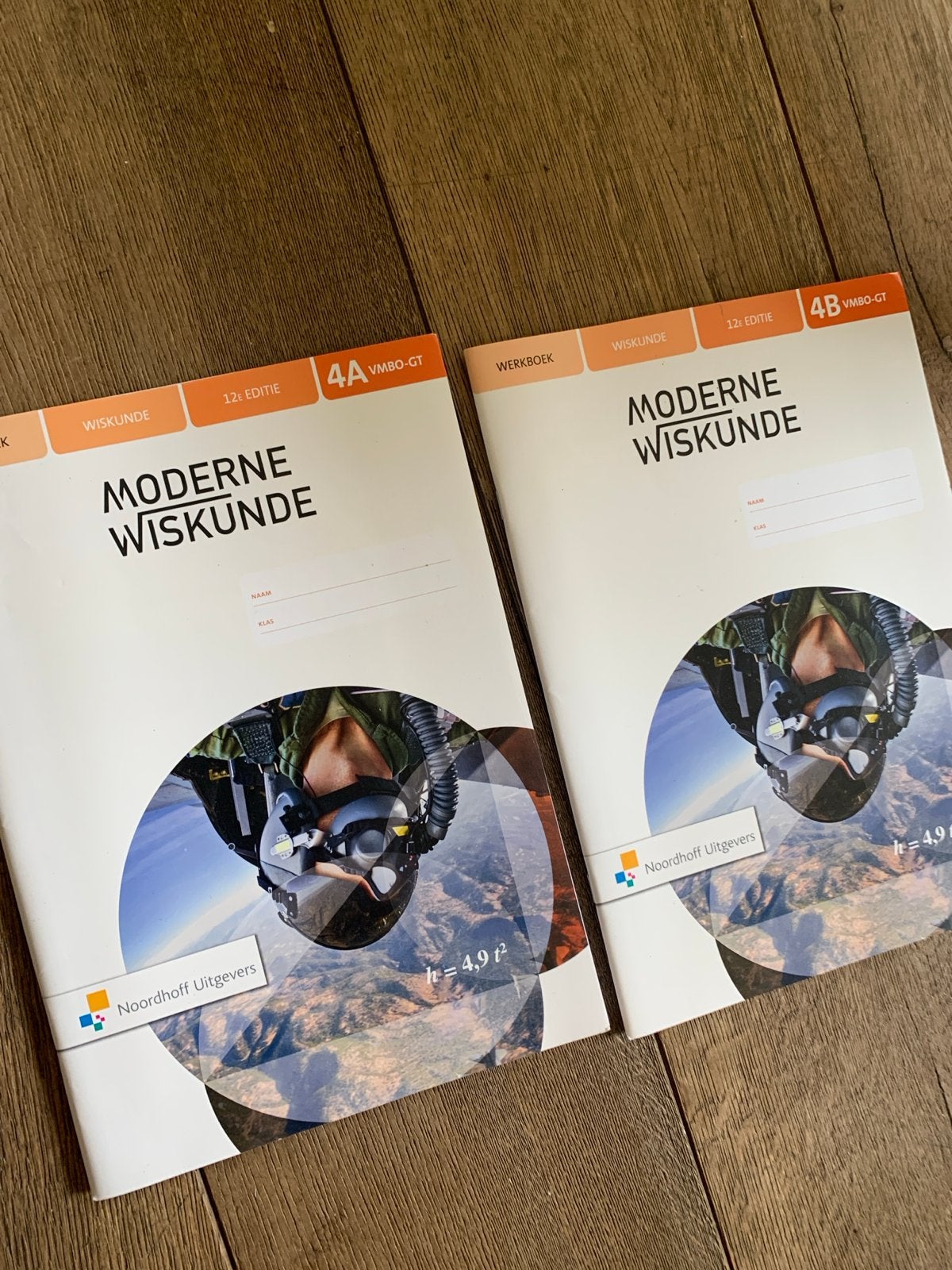 Moderne Wiskunde Werkboek 4A en 4B VMBO-GT 12e editie, Ophalen of Verzenden, Zo goed als nieuw, VMBO, Wiskunde A