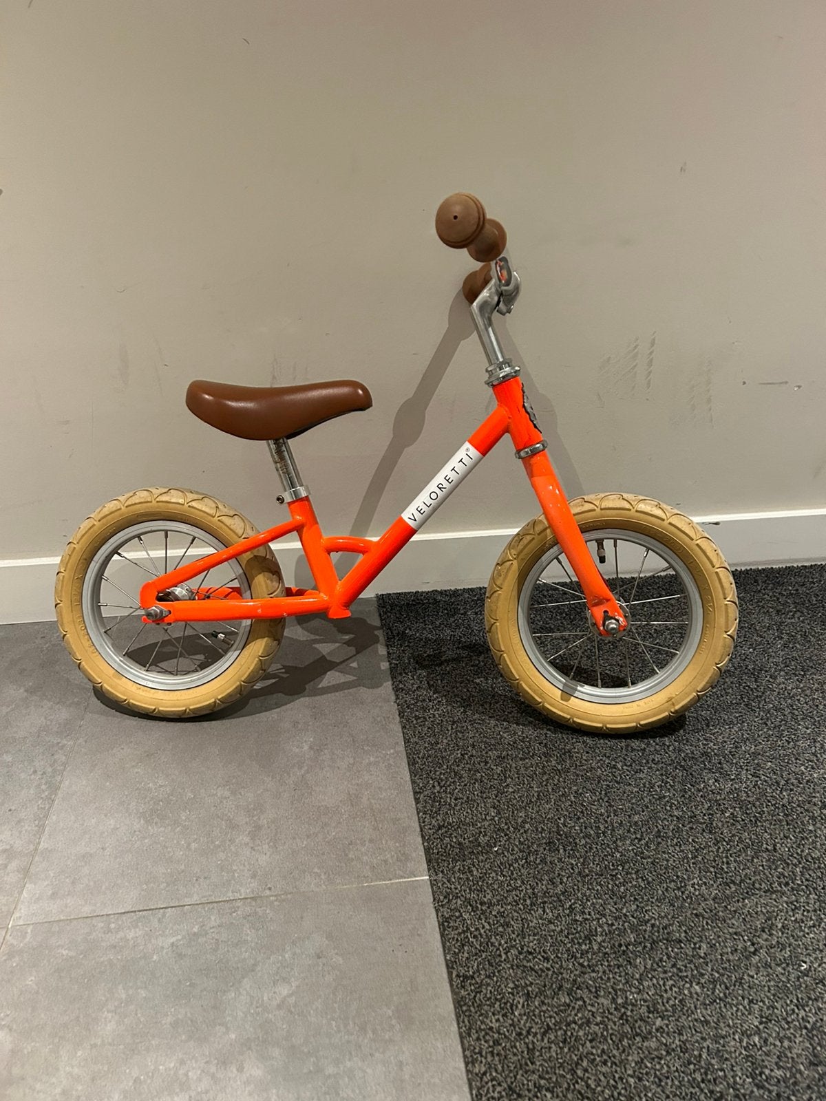 Veloretti loopfiets, Fietsen en Brommers, Ophalen, Zo goed als nieuw, Minder dan 16 inch