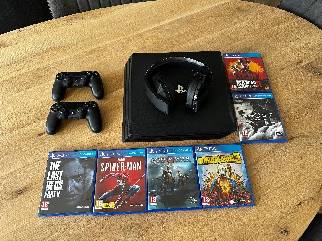 PS4 Pro 1TB, Spelcomputers en Games, Met 2 controllers, Ophalen of Verzenden, 1 TB, Pro