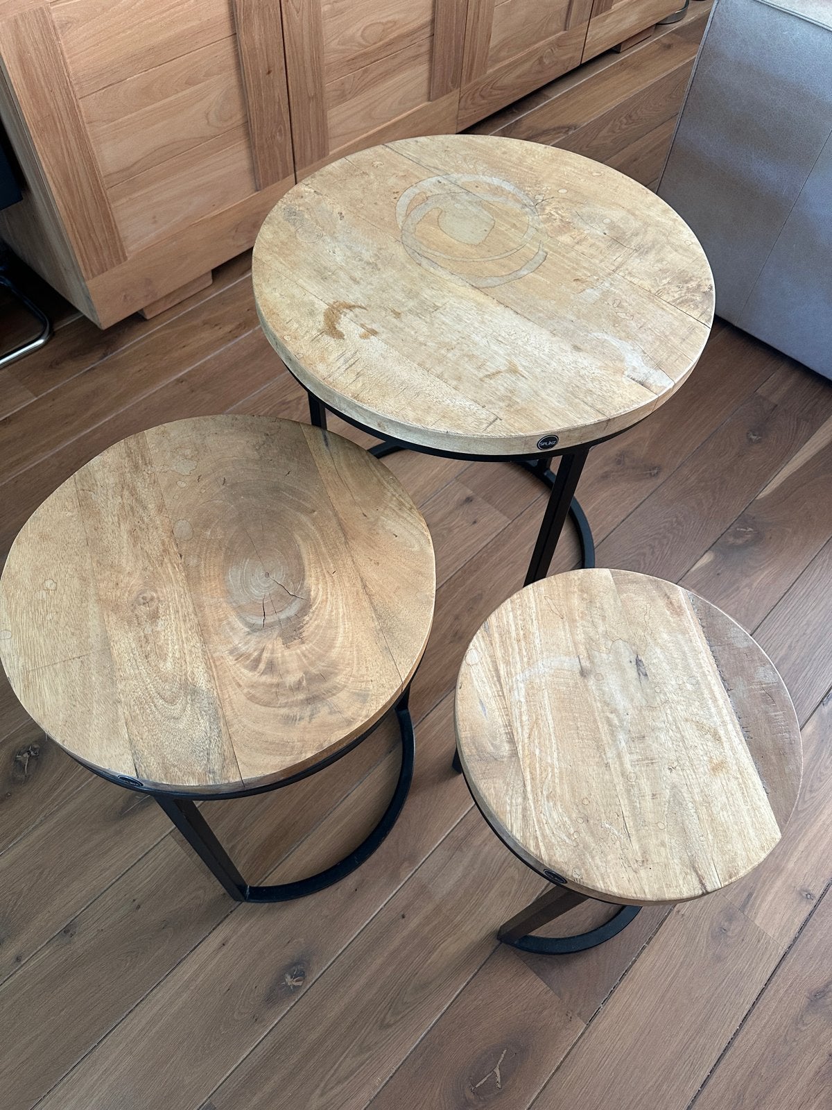 Set van 3 Splinz bijzettafels, mangohout en metaal, Minder dan 55 cm, Gebruikt, Rond, Hout