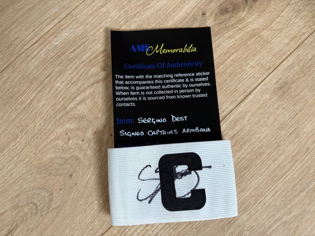 Gesigneerde aanvoerdersband Sergiño Dest (PSV) + COA, Ophalen of Verzenden, Zo goed als nieuw, PSV, Overige typen