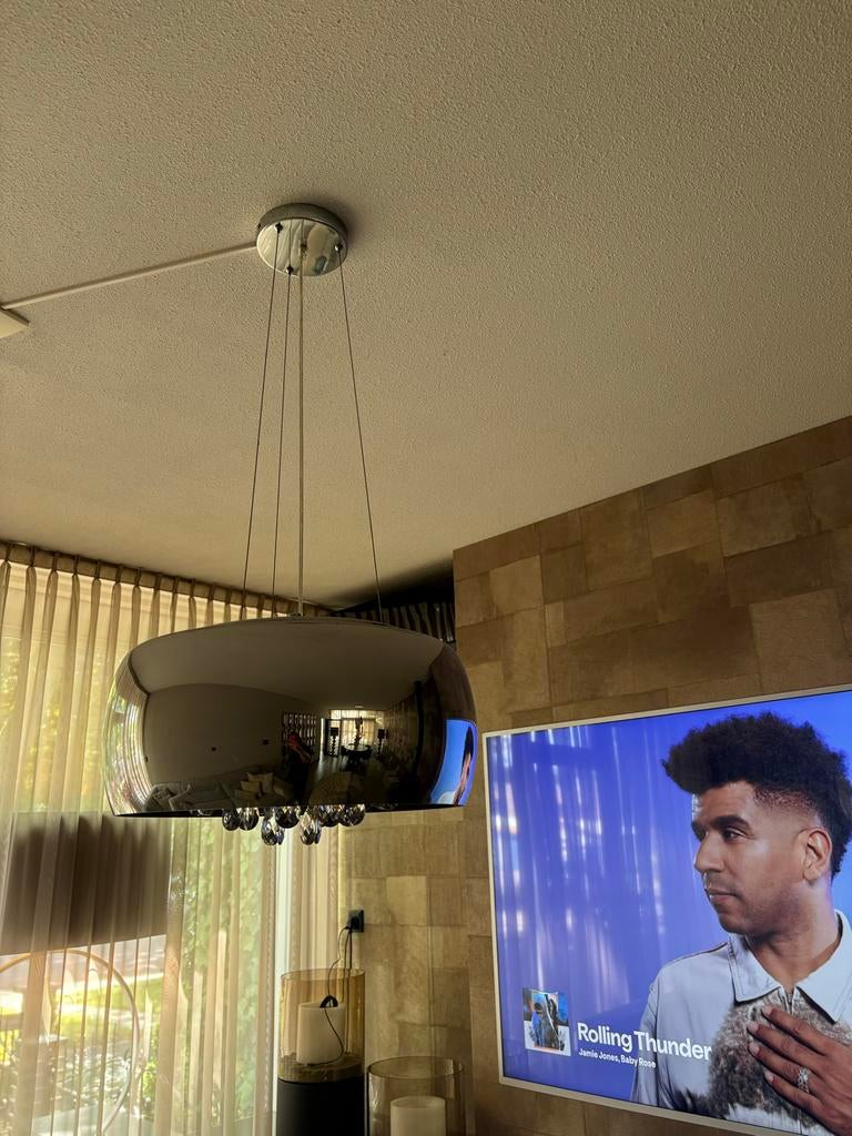 Moderne hanglamp met kristallen details, Huis en Inrichting, Lampen | Tafellampen, Zo goed als nieuw, 75 cm of meer, Ophalen