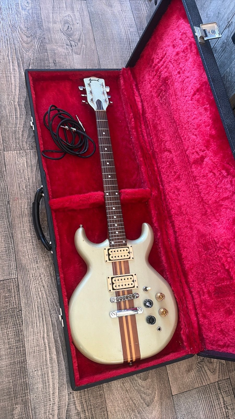 Jarock Electrische Gitaar In Koffer Zie Omschrijving
