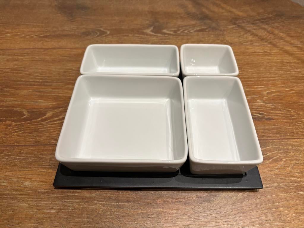 Zware houten plateau met borrelschaaltjes, Ophalen of Verzenden, Gebruikt, Overige stijlen, Overige typen