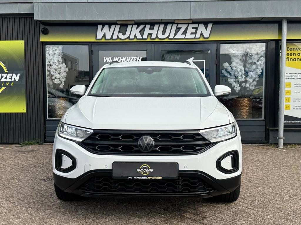 Volkswagen T-Roc 1.0 TSI R-Line met 20 Inch ! Bomvol opties, Auto's, Volkswagen, Voorwielaandrijving, Stof, Gebruikt, Zwart