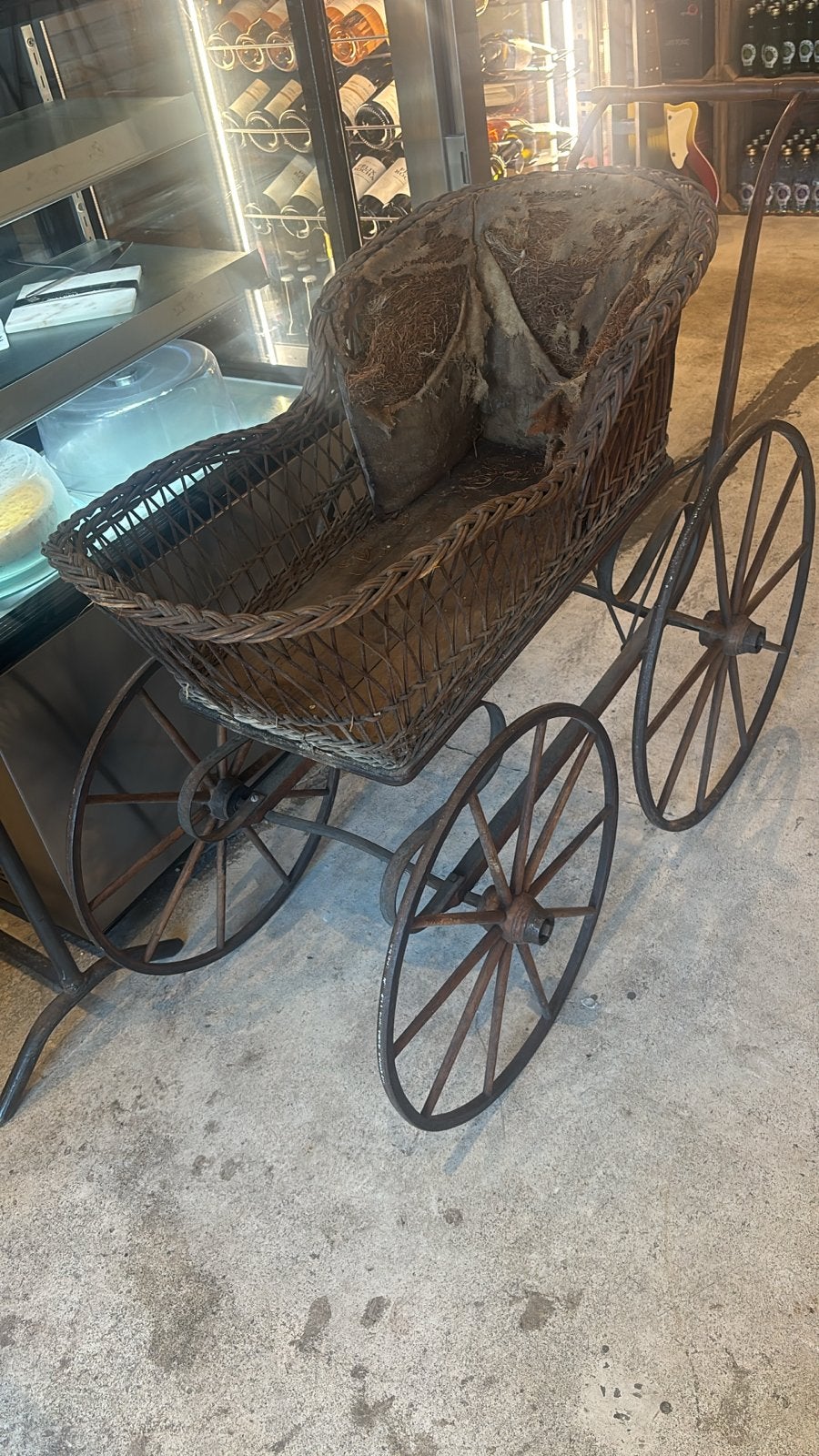 Antieke Wicker Kinderwagen - Decoratief Stuk, Ophalen of Verzenden