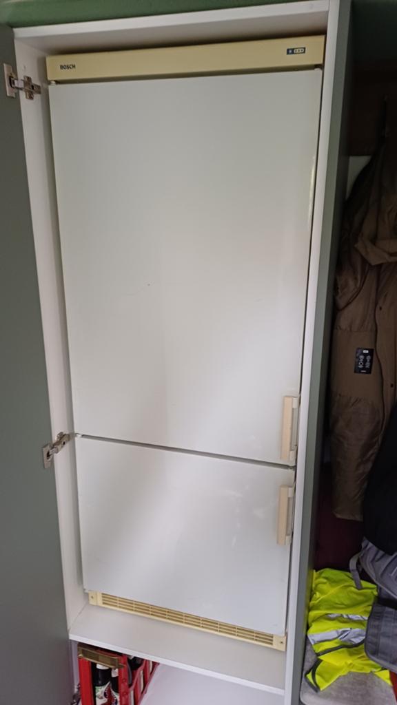 Bosch koel-vries combi, Witgoed en Apparatuur, Koelkasten en IJskasten, Ophalen, Gebruikt, Met aparte vriezer, 140 tot 160 cm