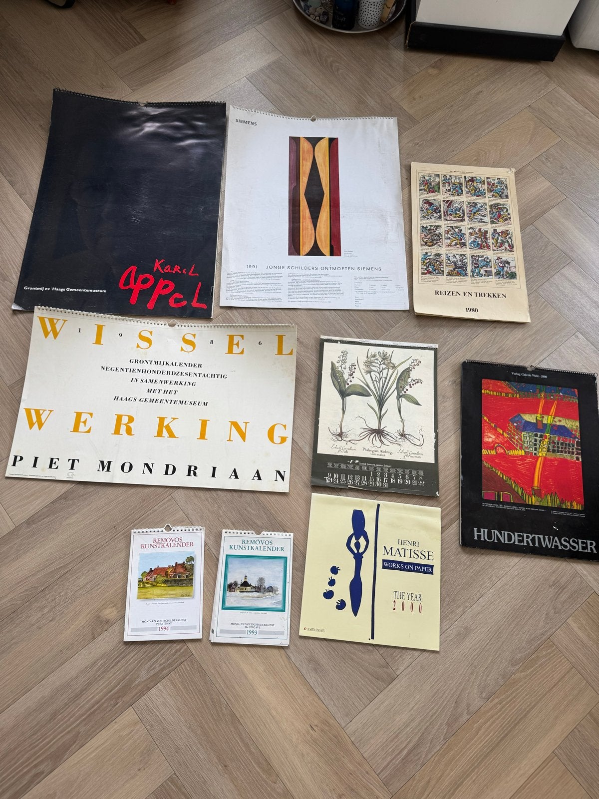 Kunstkalenders diverse maten en schilders karel appel, Ophalen of Verzenden, Poster, Print/reproductie, Met ophangsysteem