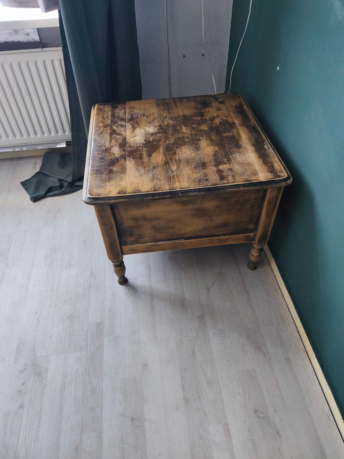Antieke salontafel met grote lade - gratis af te halen, Ophalen