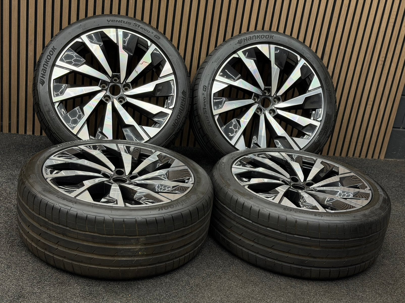 DEMO! Originele 21 inch Skoda Enyaq Elroq Supernova Hankook, Ophalen, ., Banden en Velgen, Nieuw