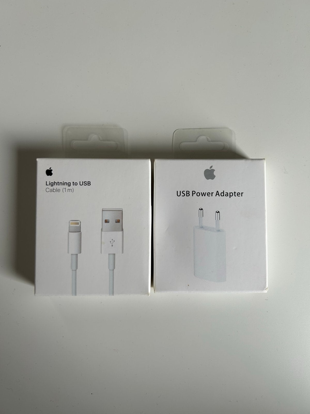 Apple Lightning naar USB kabel (1m) en USB Power Adapter, Ophalen of Verzenden, Nieuw, Snoer of kabel, Apple