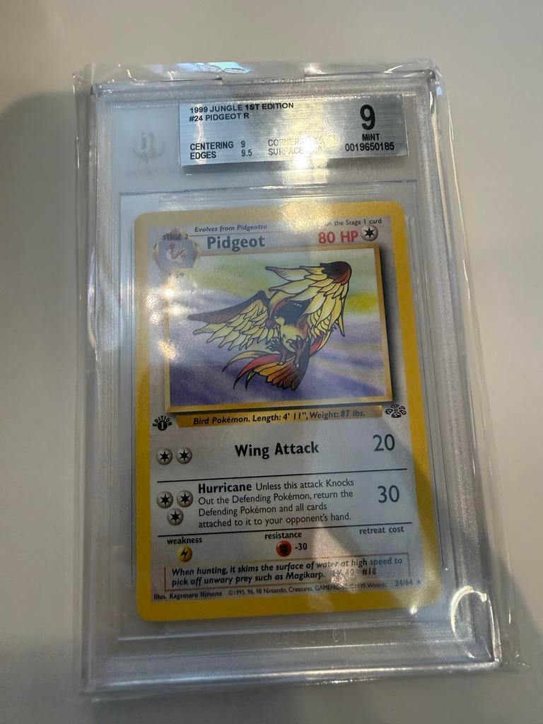 Pidgeot 1st Edition Jungle #24 PSA 9 Mint Pokémon Kaart, Hobby en Vrije tijd, Verzamelkaartspellen | Pokémon, Ophalen of Verzenden