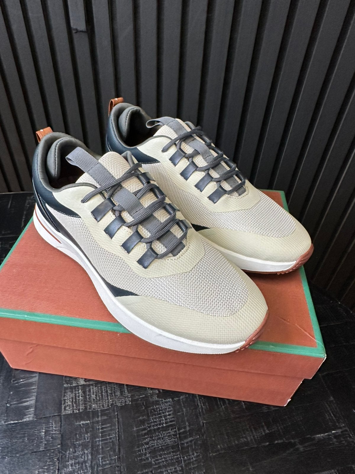 Loro Piana Sneakers - Beige - Weekend Walk 39-46, Ophalen of Verzenden, Overige kleuren, Sneakers of Gympen