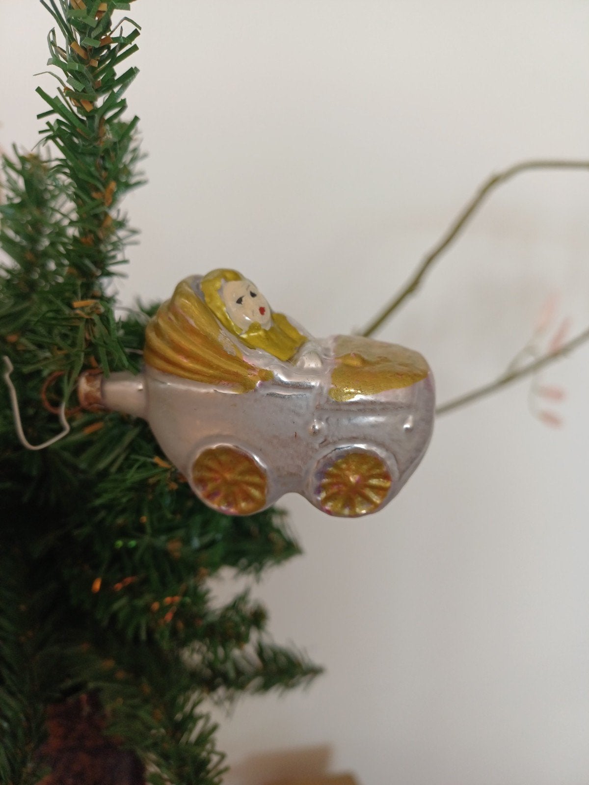 vintage kerstbal van glas poppenwagen, Ophalen of Verzenden