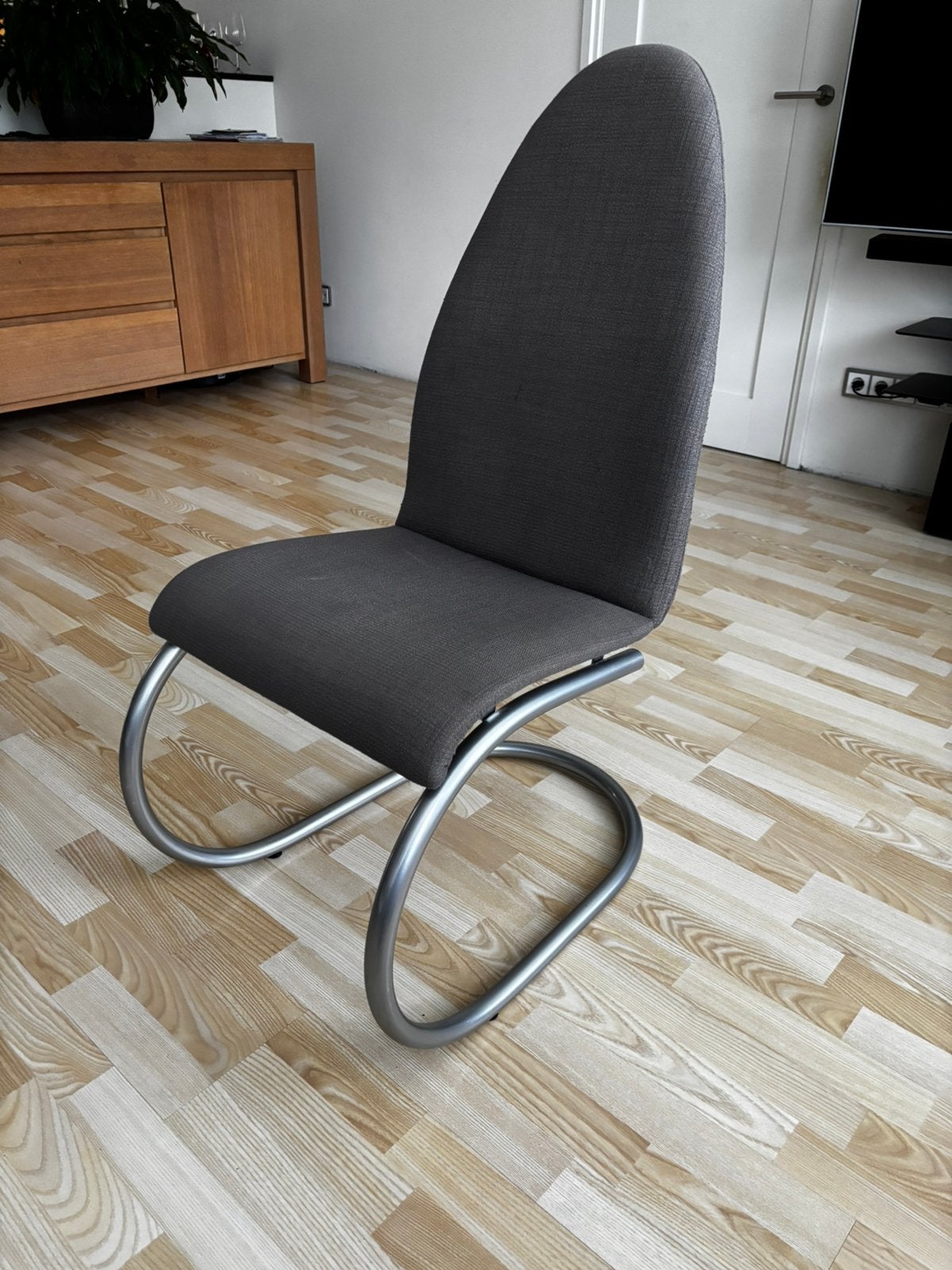 Gratis 4x eetkamerstoel Piet Klerks, Huis en Inrichting, Stoelen, Ophalen, Gebruikt, Vier, Stof