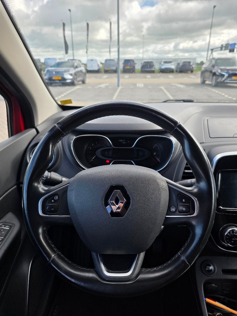 Foto 9 van Renault Captur 0.9 TCe Intens Camera Trekhaak CarPlay Cruise