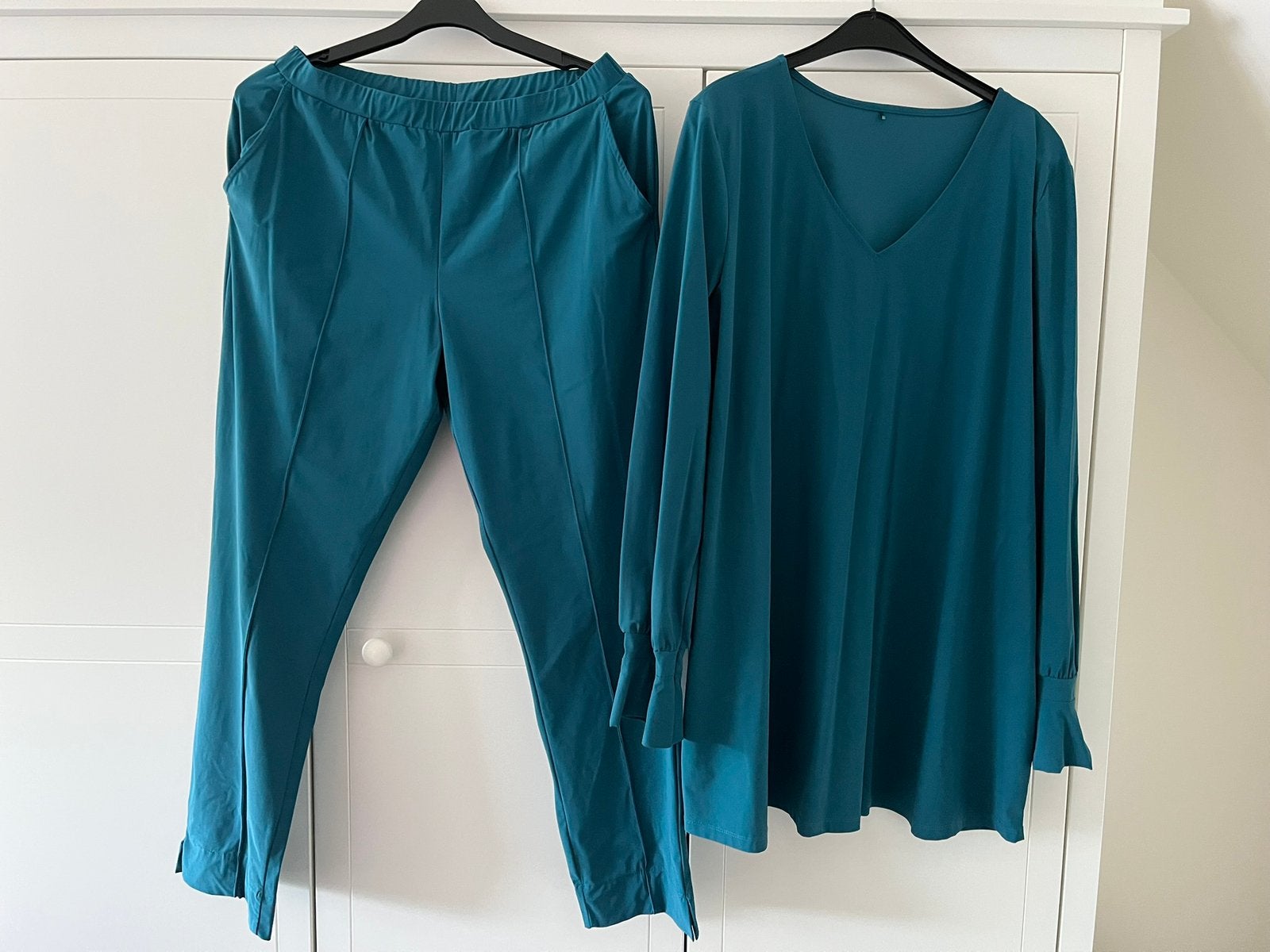 Dames 2-delige set: tuniek, rechte broek Plusbasics 44 / 48, Ophalen of Verzenden, Zo goed als nieuw, Maat 46/48 (XL) of groter