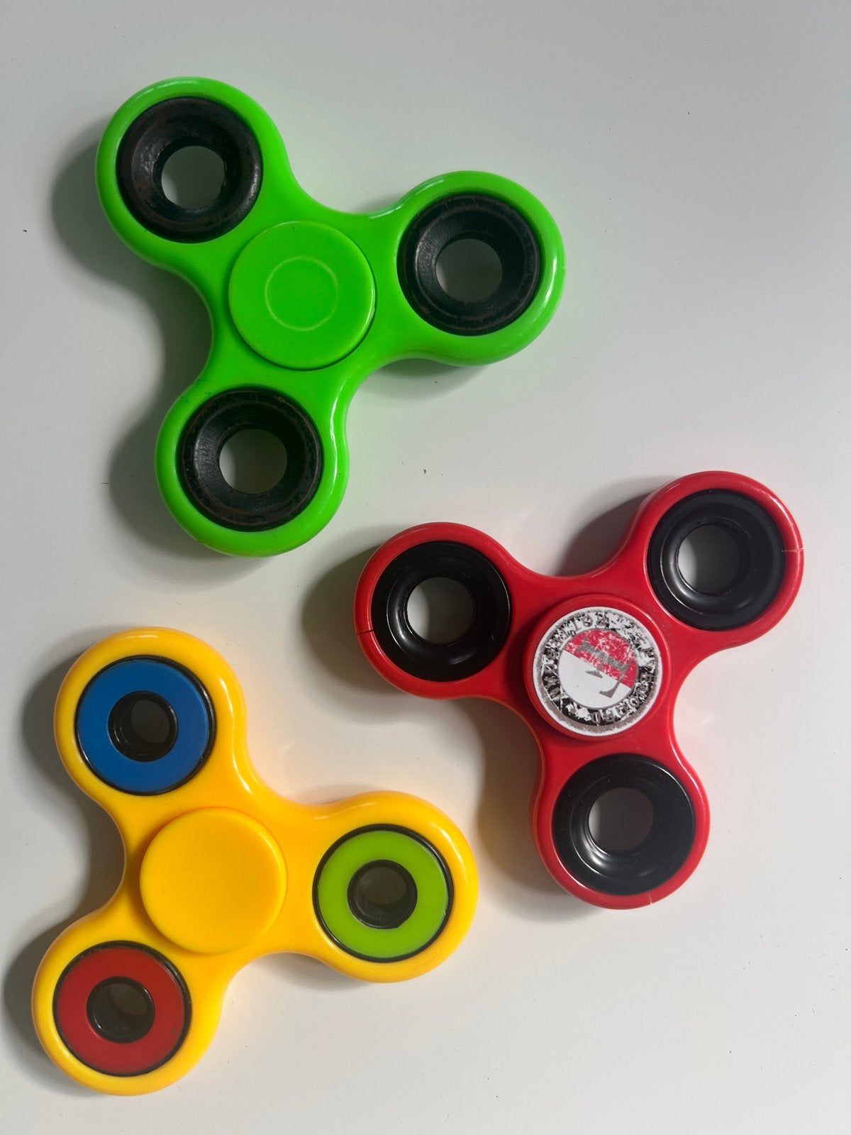 Set van 3 Fidget Spinners - Groen, Rood, Geel, Ophalen of Verzenden, Gebruikt, Jongen of Meisje
