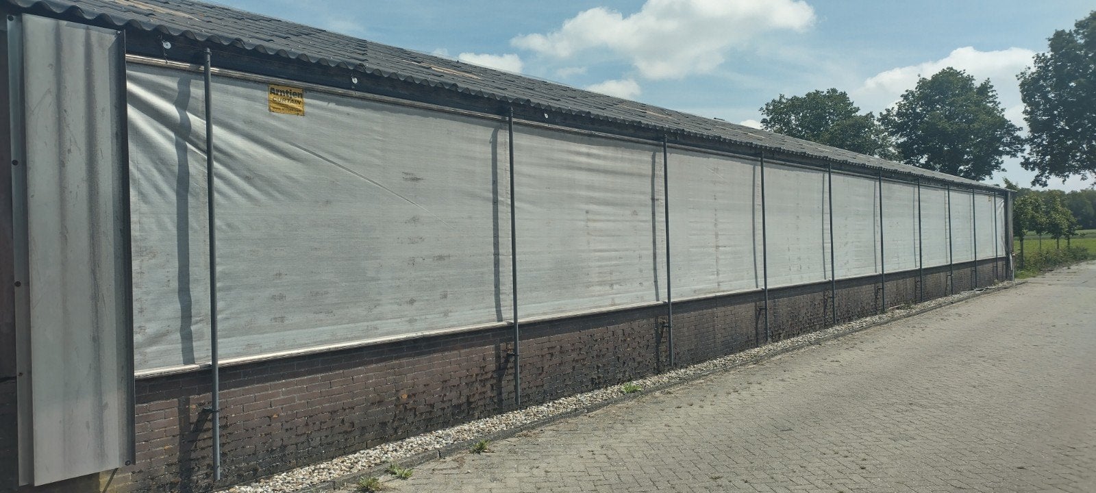 Stal gordijn., Ophalen