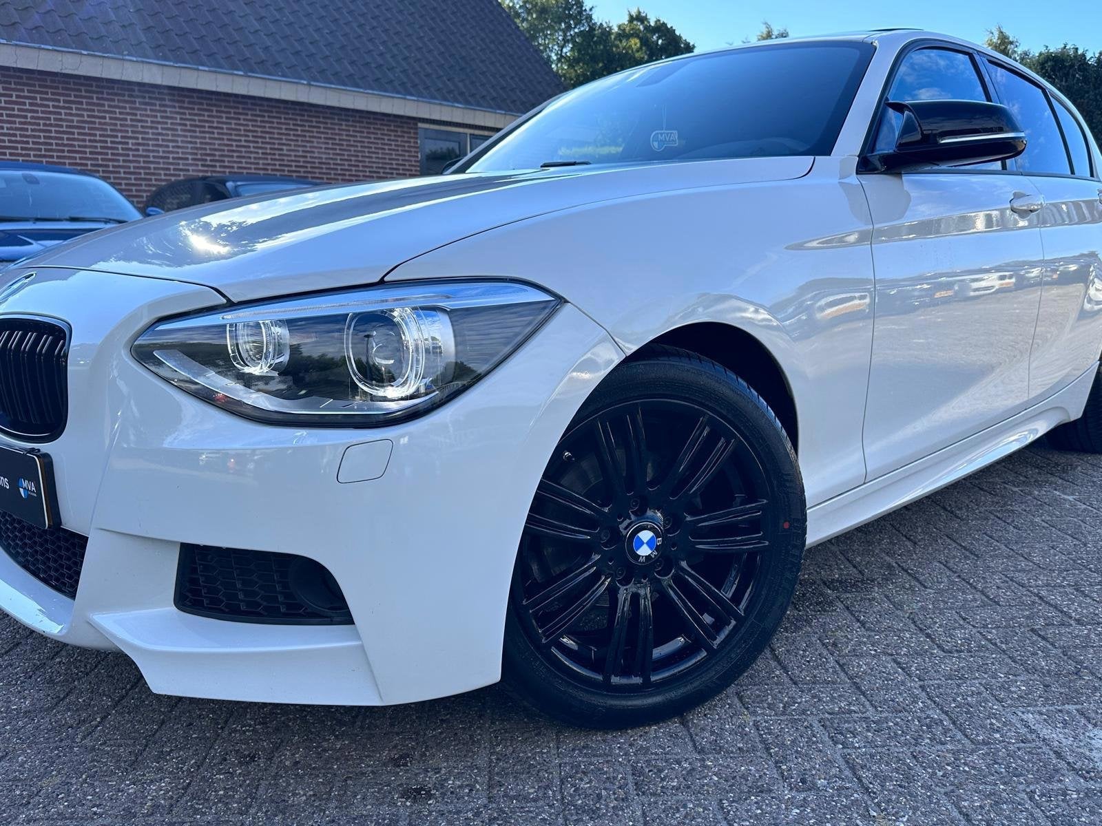 BMW 1-serie 116i High Executive M sport|Nieuwe Ketting + Kle, 1-Serie, Gebruikt, 4 cilinders, Alcantara