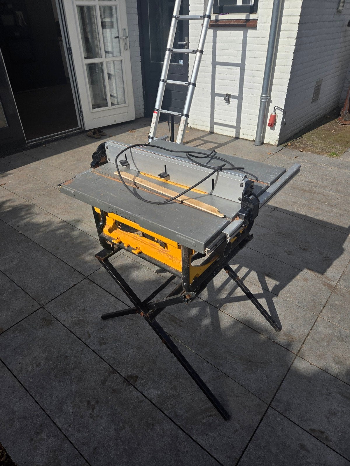 DeWalt tafelzaag, gebruikt, in goede staat, Ophalen, Gebruikt, Cirkelzaag, DeWalt