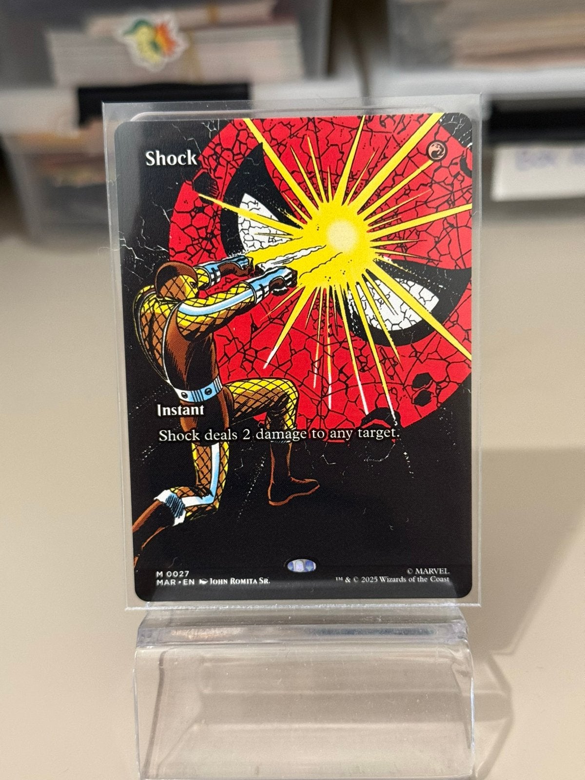 Shock Borderless Mythic Rare - Marvel's Spider-Man MTG, Ophalen of Verzenden, Zo goed als nieuw, Losse kaart