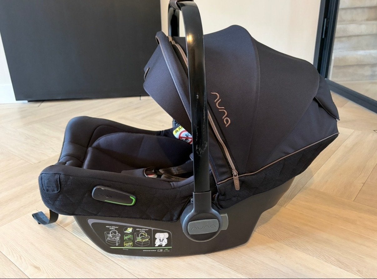 Nuna Pipa Next Autostoel - Zwart Caviar, Autogordel of Isofix, Verstelbare rugleuning, Zo goed als nieuw, 0 t/m 13 kg