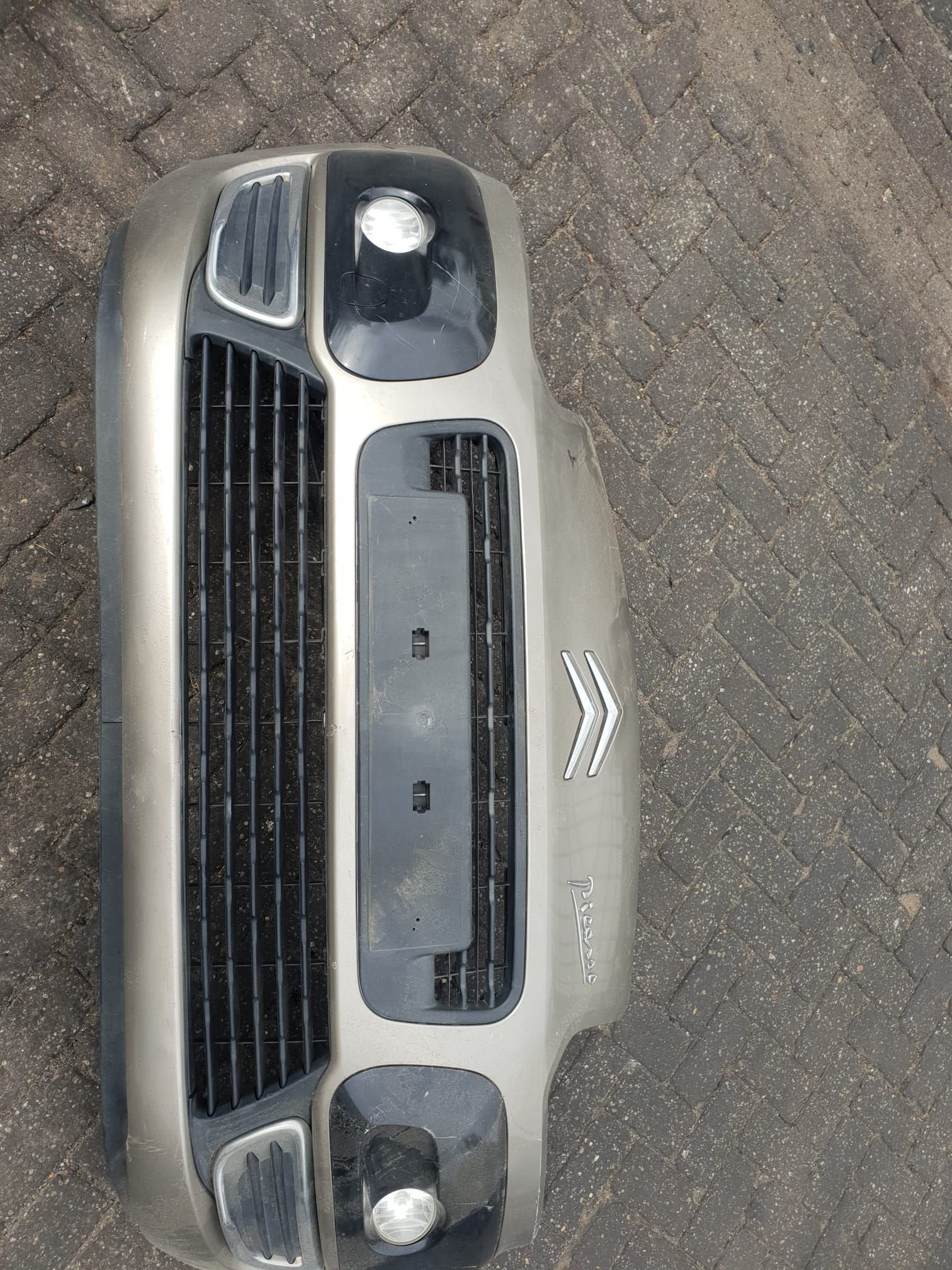 CITROËN C3 PICASSO VOORBUMPER BJ 2009, Gebruikt, Voor, -, Ophalen of Verzenden