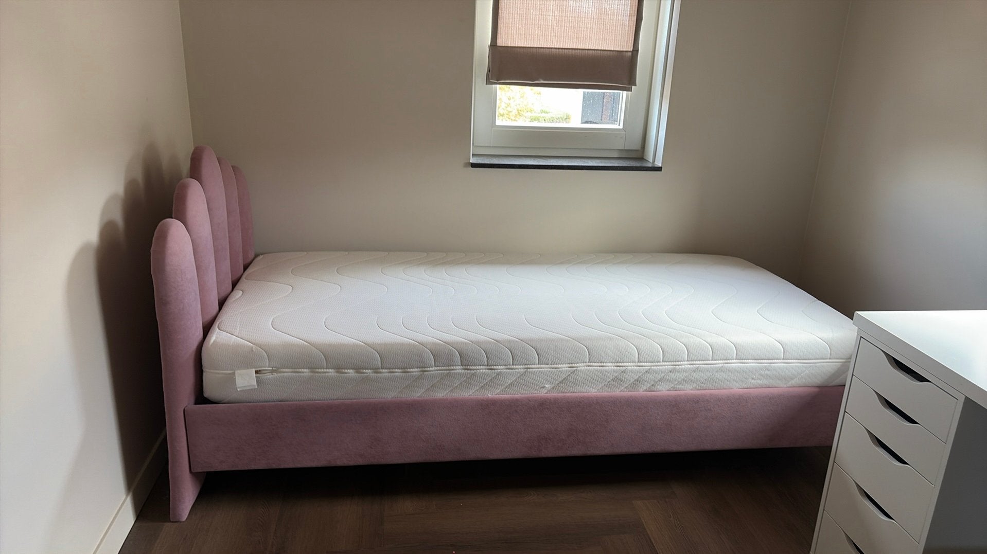 Kidsmill Shell lila 90x200 cm meisjes bed, Kinderen en Baby's, Kinderkamer | Bedden, Ophalen, 85 tot 100 cm, Gebruikt, Lattenbodem