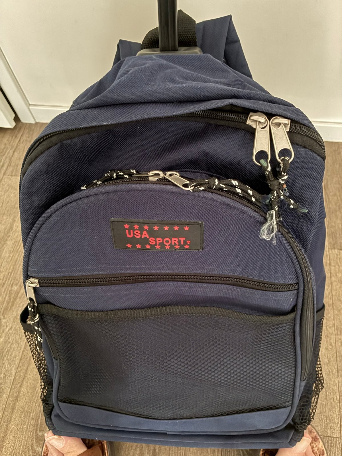 USA Sport Rugzak op wielen - Donkerblauw/Bad tas op wielen, Gebruikt, 25 tot 40 cm, Ophalen of Verzenden, Overige merken