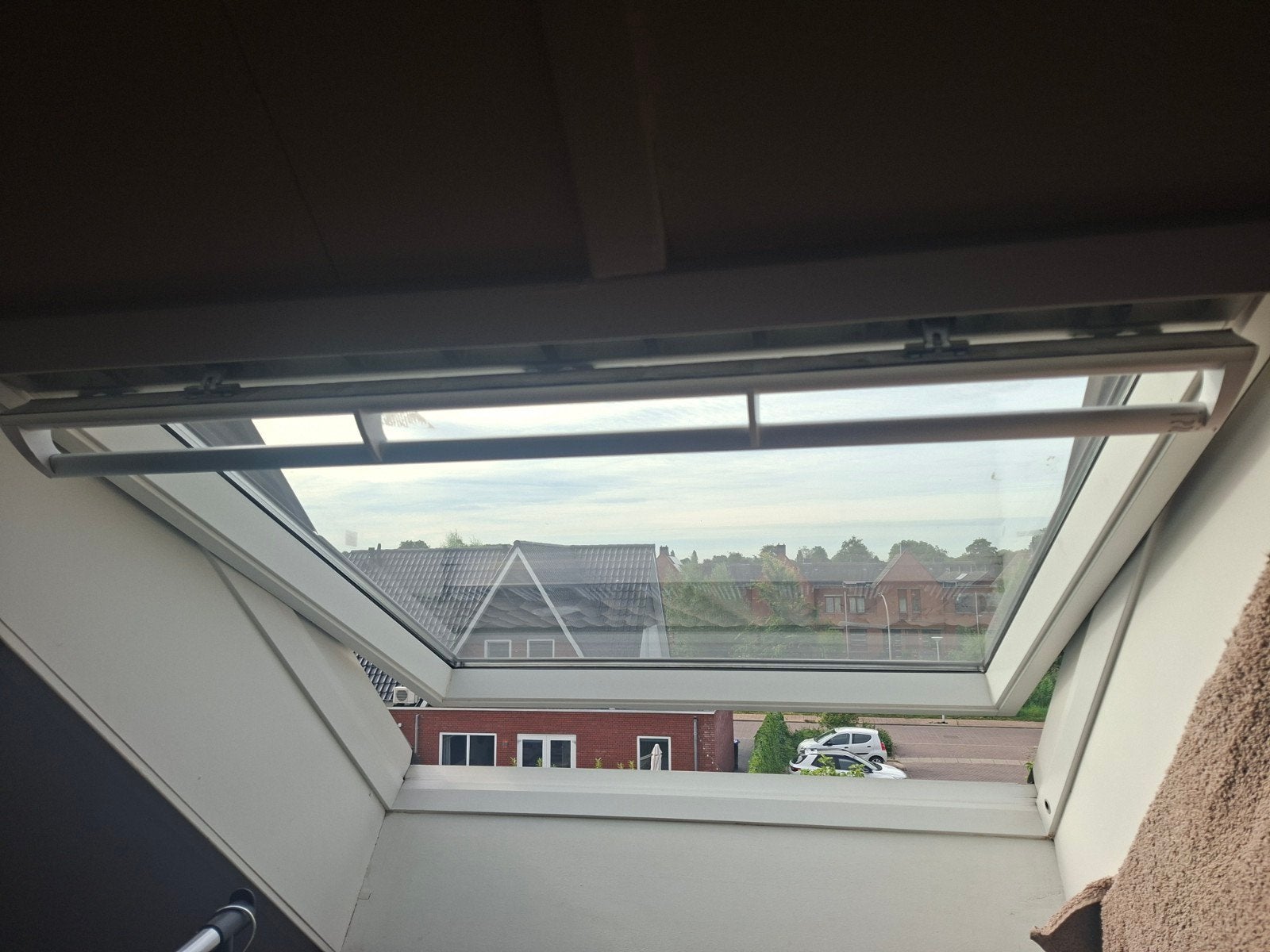 Velux Dakraam GGL SK06 (107x112 cm) - Vrijdag 14 aug, Doe-het-zelf en Verbouw, Glas en Ramen, Ophalen