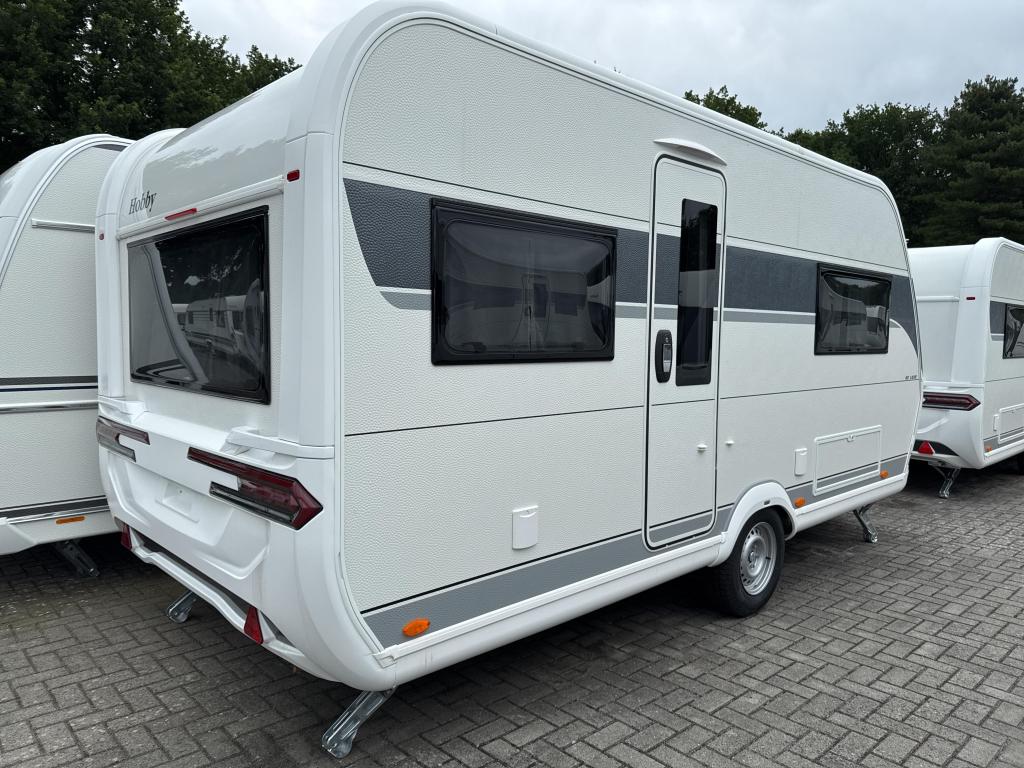 Hobby De Luxe 460 UFE Model 2026, Schokbreker, Rondzit, Hobby, Bedrijf
