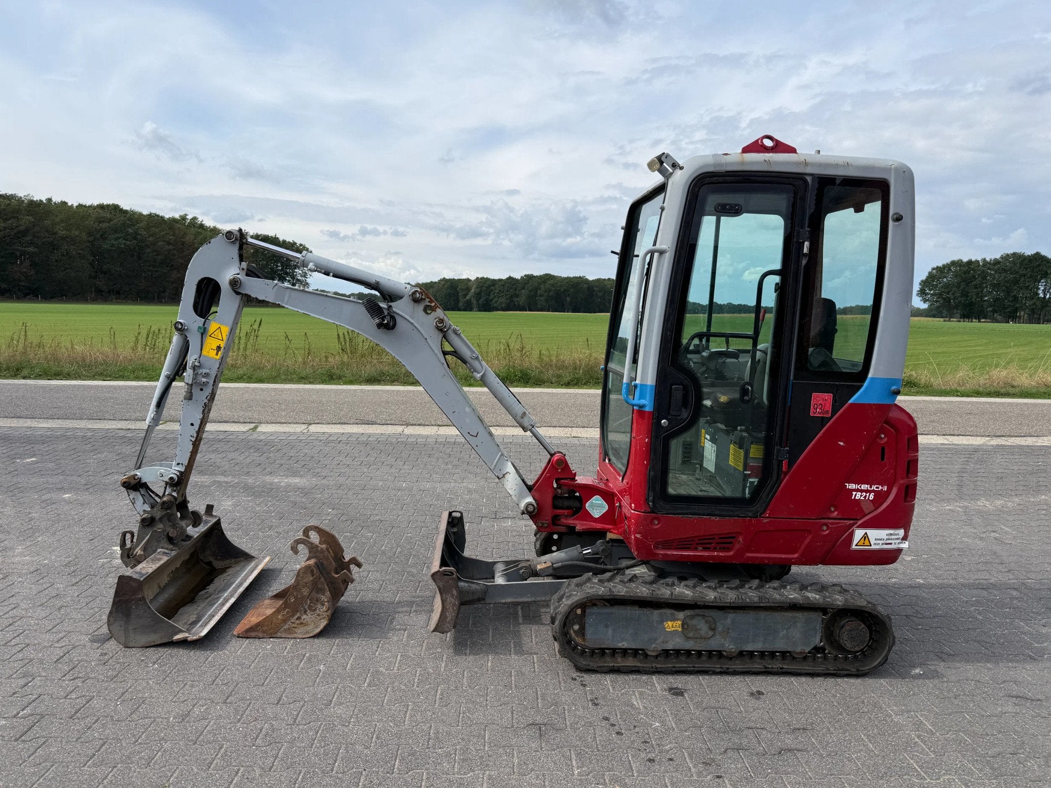 Takeuchi tb216 minigraver, Graafmachine