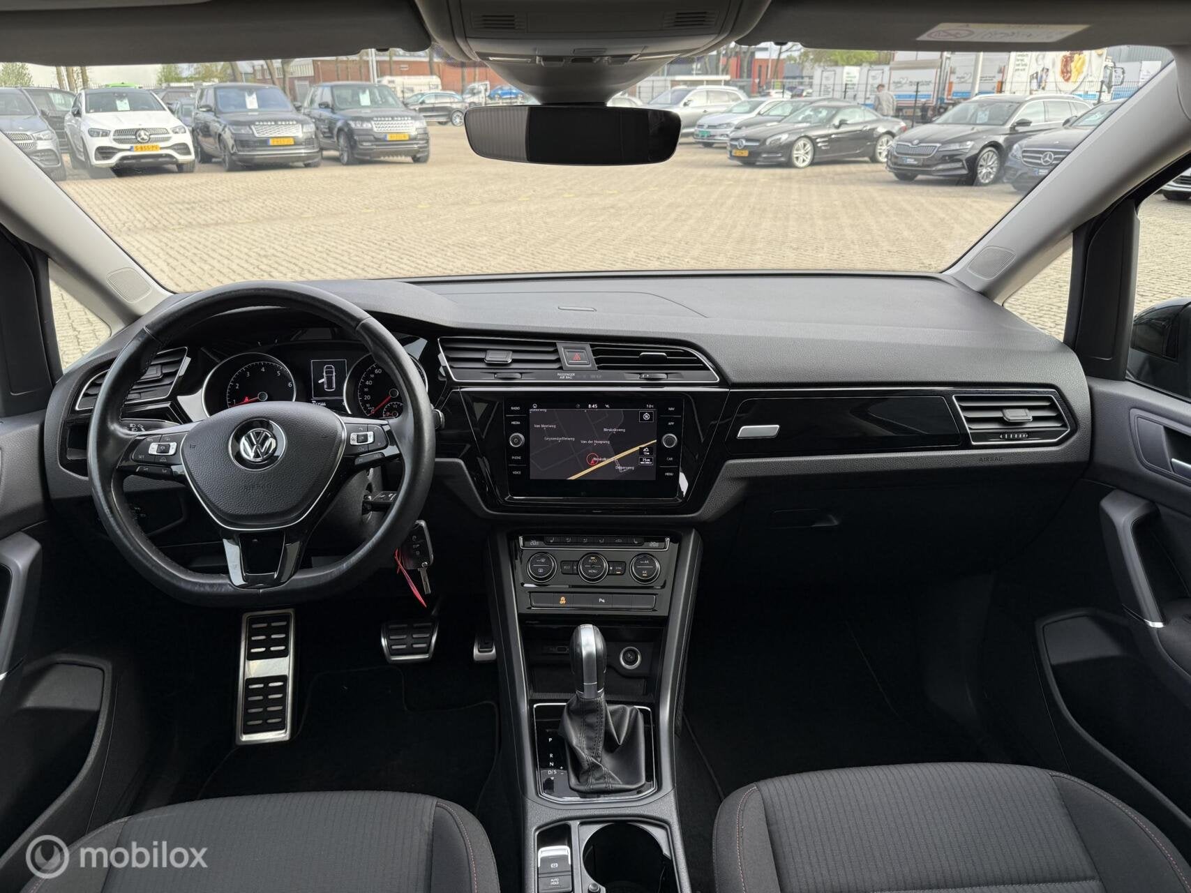 Volkswagen Touran 1.4 TSI Highline PANODAK | ACC | AUTOMAAT, 1378 kg, Gebruikt, 4 cilinders, 150 pk