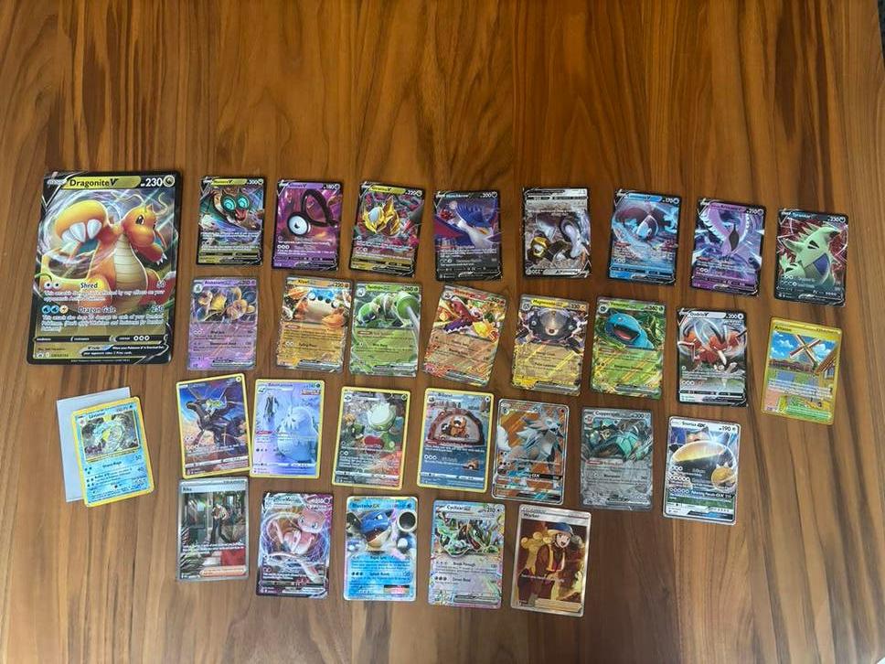 Pokémon kaarten bundel V / VMAX / GX / EX + Full Art & Gold, Hobby en Vrije tijd, Verzamelkaartspellen | Pokémon, Ophalen of Verzenden