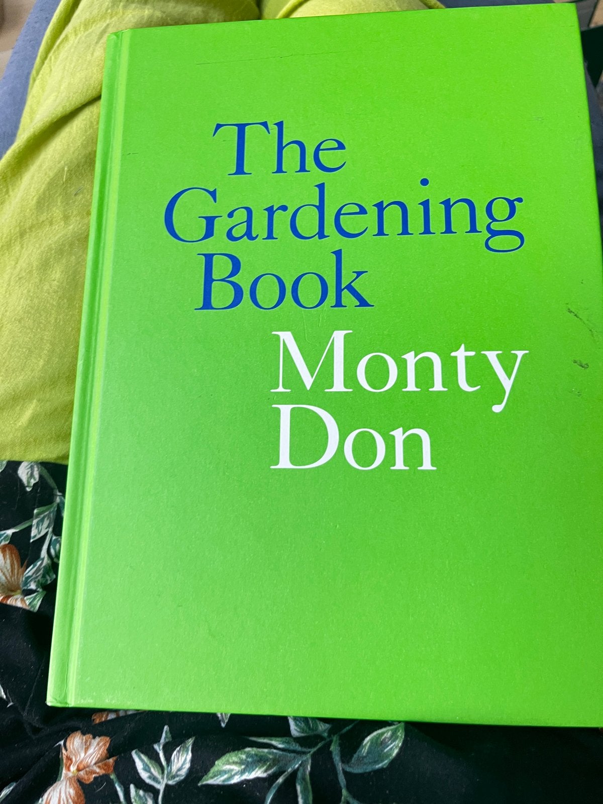 The Gardening Book - Monty Don (Tuinieren), Boeken, Ophalen of Verzenden, Zo goed als nieuw, Tuinieren en Tuinplanten
