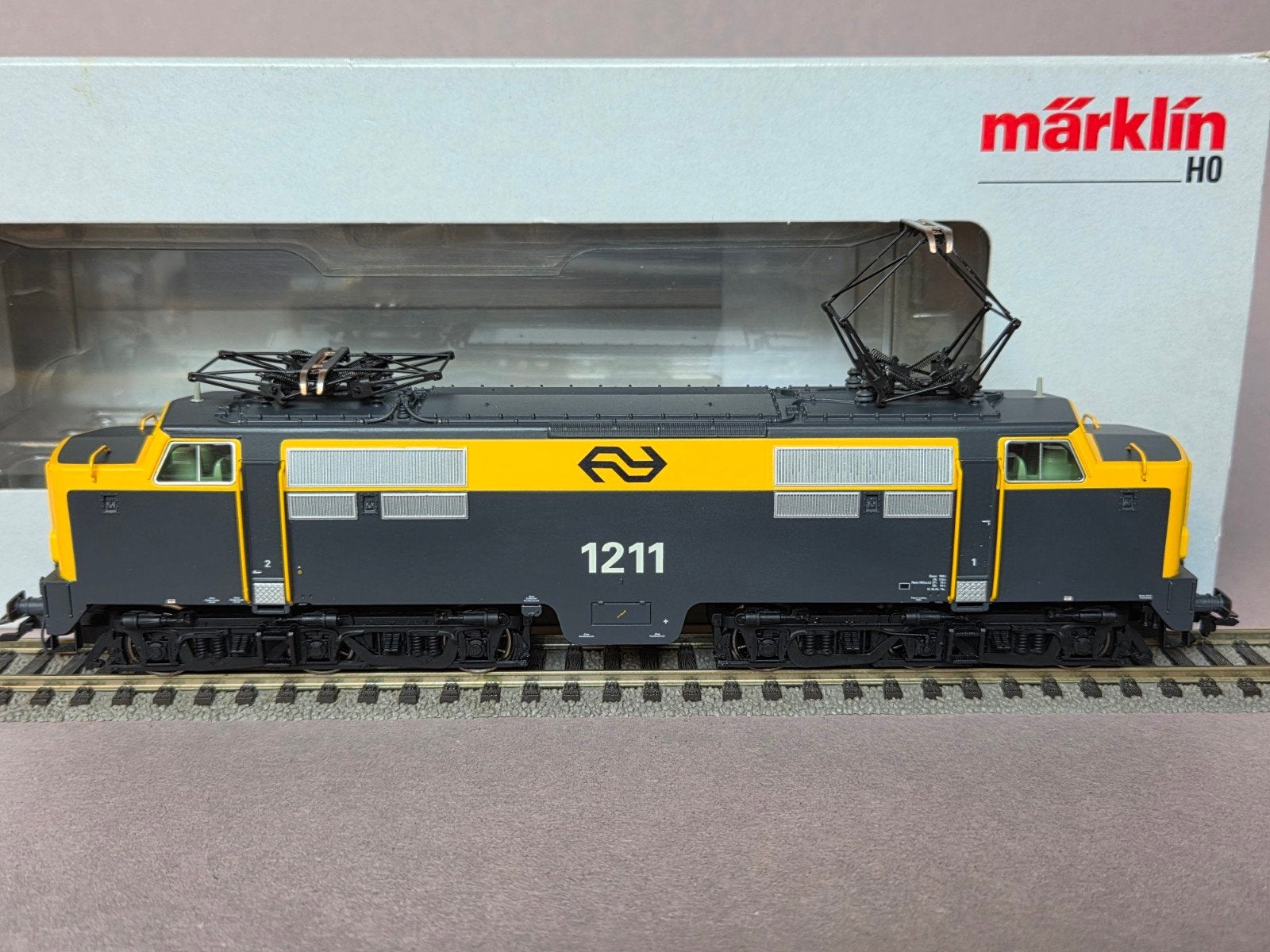 Märklin 37120 NS 1211. OVP. I.z.g.st., Ophalen, Wisselstroom, Gebruikt, Locomotief