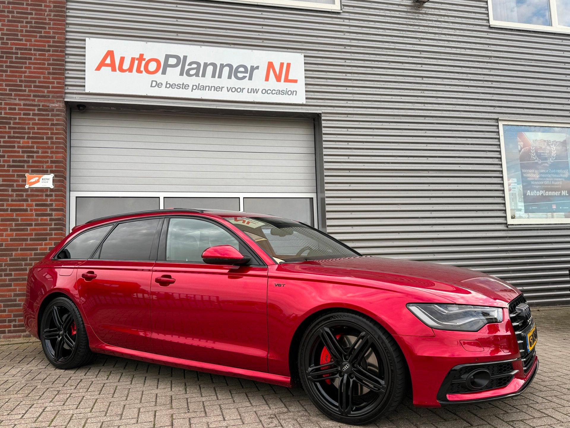 Audi A6 Avant 3.0 TDI BiT Quattro! S-line! Leder! Navi! Pano, Auto's, Automaat, Euro 5, Gebruikt, Zwart